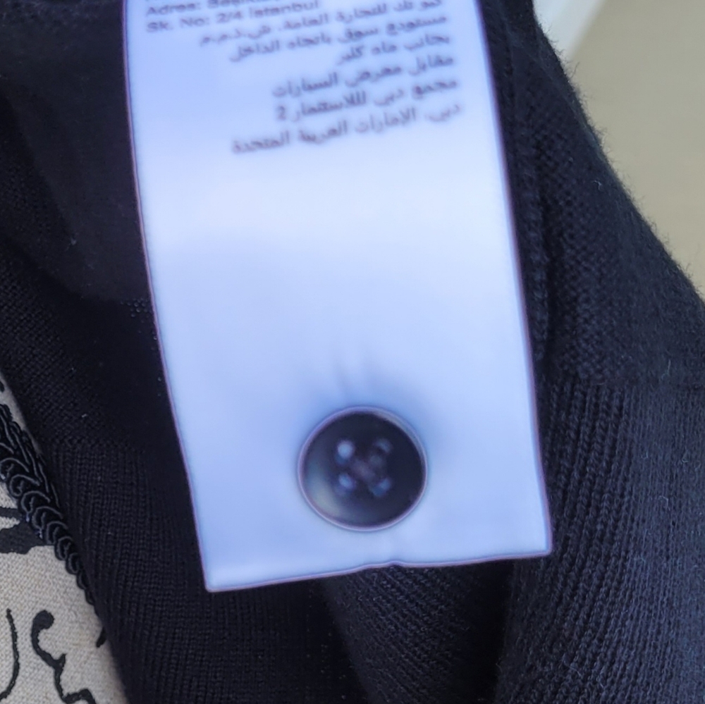 Amazon Essentials Women's Black Cardigan Sweater V-neck- Size XL - Picture 11 of 11